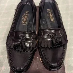Vintage 70\'s black Leather E.T Wright tassel loafers. Size 9.5 EEE Vintage ET Wright Loafers Mens Size 10.5 C Black Leather  main image 3